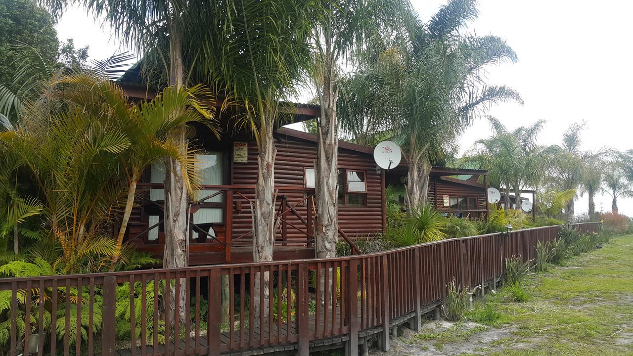Mountain Breeze Log Cabins ستورمزريفير المظهر الخارجي الصورة
