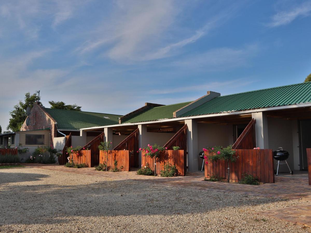 Mountain Breeze Log Cabins ستورمزريفير المظهر الخارجي الصورة